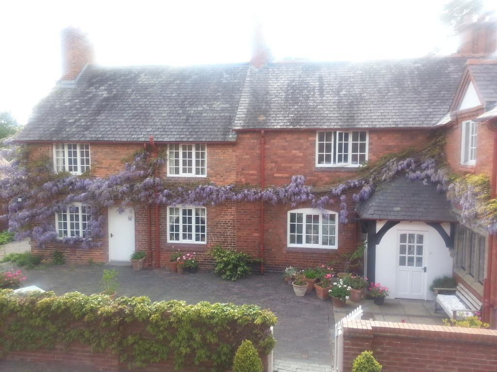 Cotton Farm Chester